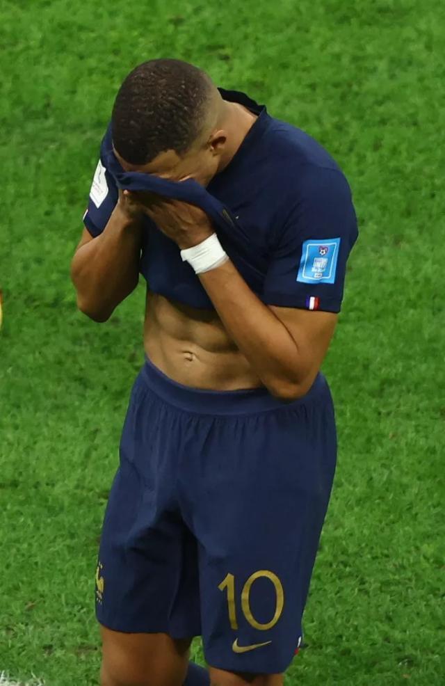 1671406371352071891.jpg panoramic_251616_2139.jpg