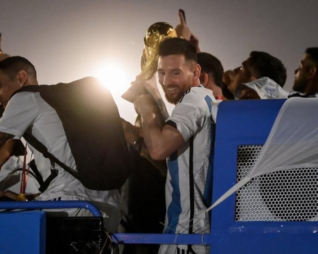 1671408873061004661.jpg FkS0v08XkAcObKt.jpg